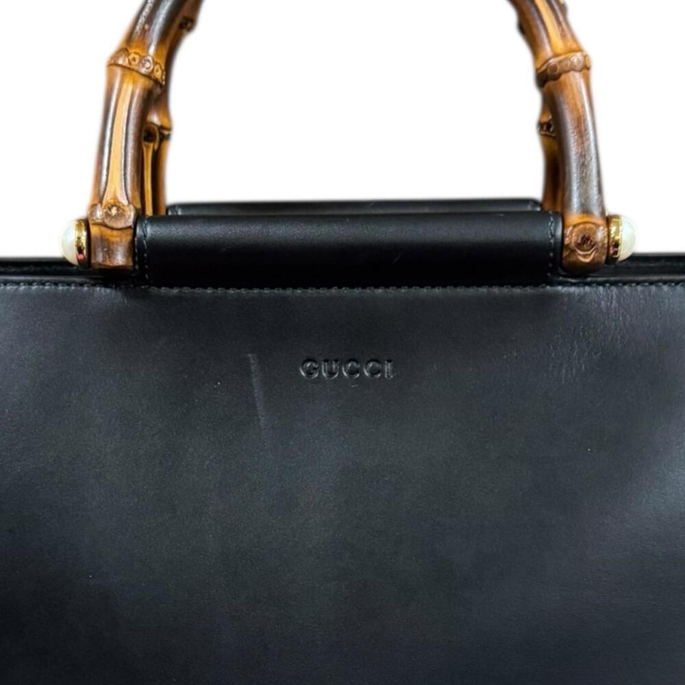 GUCCI Authentic Black Leather Bamboo Shoulder Bag - Picture 10 of 12